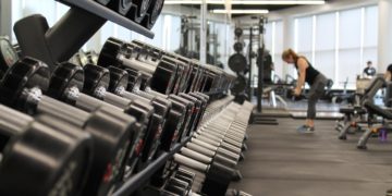 Haltères d'une salle de fitness
